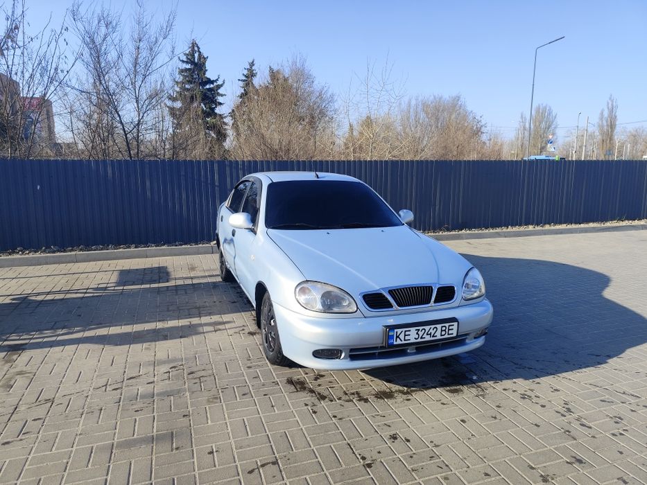 Продам Daewoo Lanos с кондиционером, гур, 1.5 двигатель,