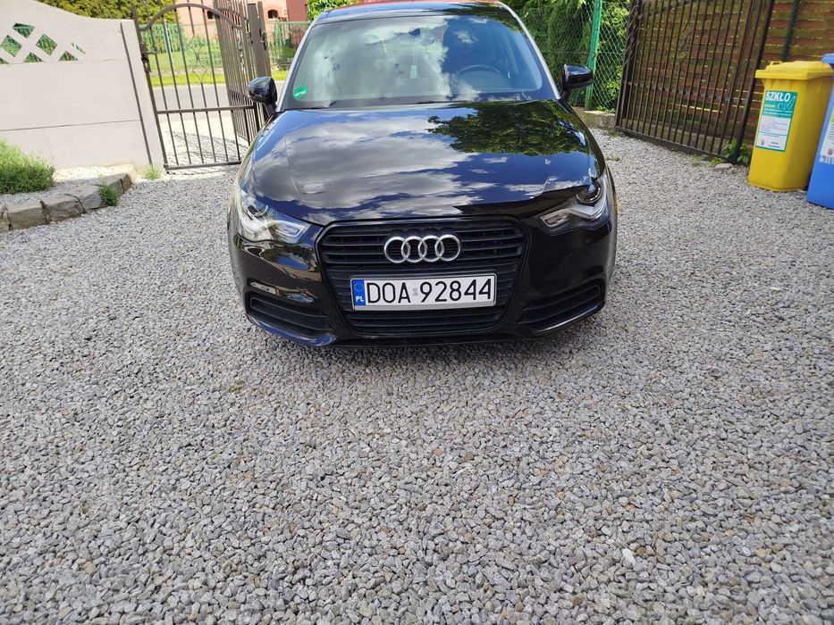 Audi A1   1.2 tfsi. książka serwisowa. panorama