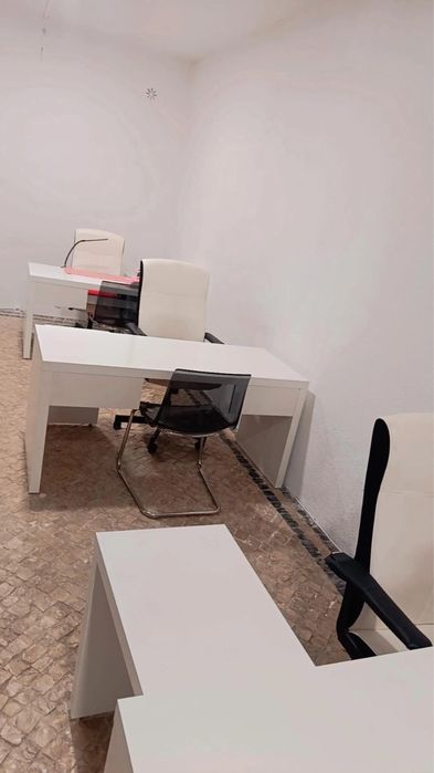 Aluguer de mesa para manicure