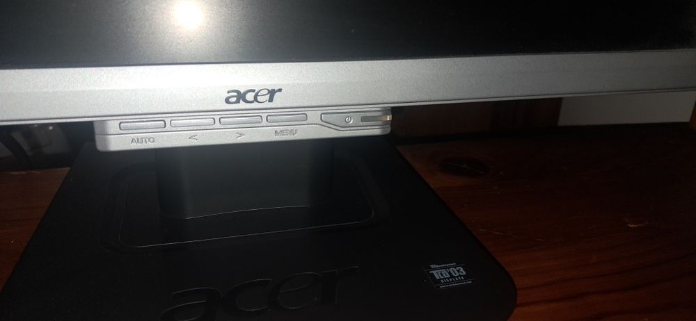 Monitor acer, ref AL1916W, 19"