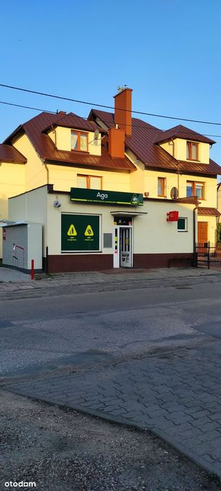 Atrakcyjny, dochodowy dom mieszkalny ze sklepem i paczkomatem
