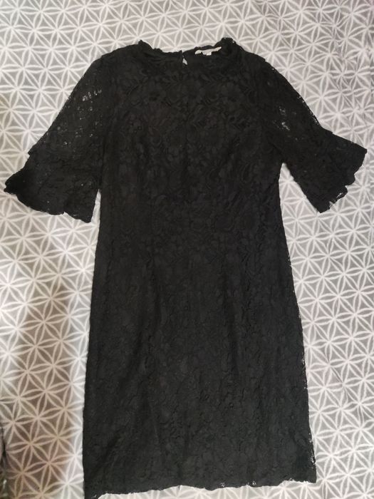 Жіноче кружевне плаття