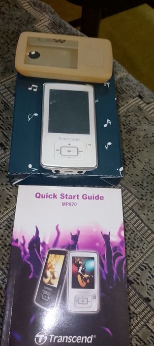 Mp3 плеєр від компанії Transcend на 8 Гб. Б/У в гарному стани.