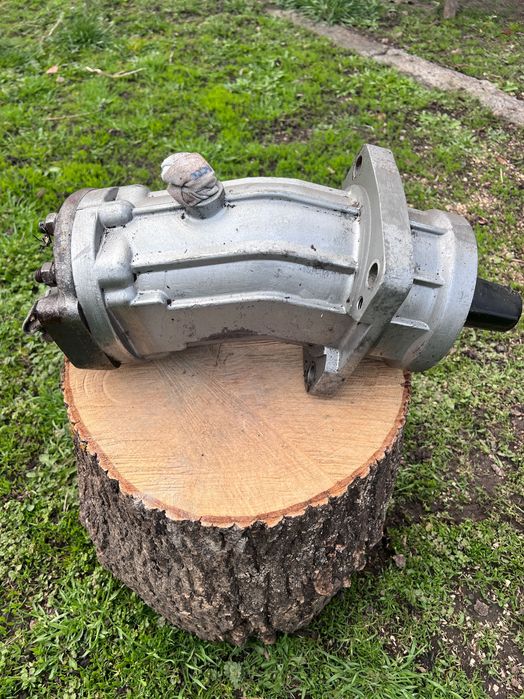 Гідравлічний насос. 300.112.00 Гідро мотор