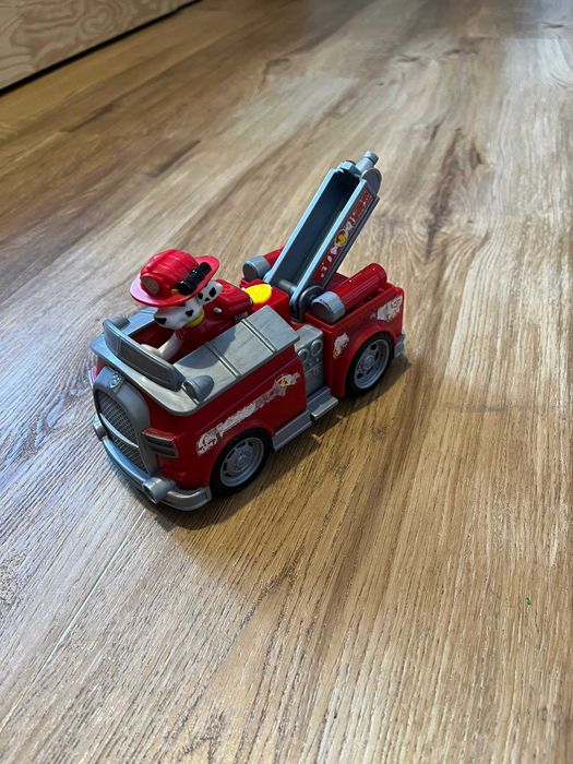 Spin Master Psi Patrol Ultimate Rescue Marshall wóz strażacki figurka