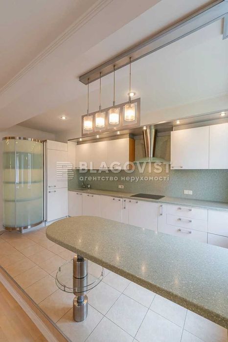 Продаж 3-х кімнатної квартири 140м2 вул.Назарівська 7Б Сталінка Печерськ - More