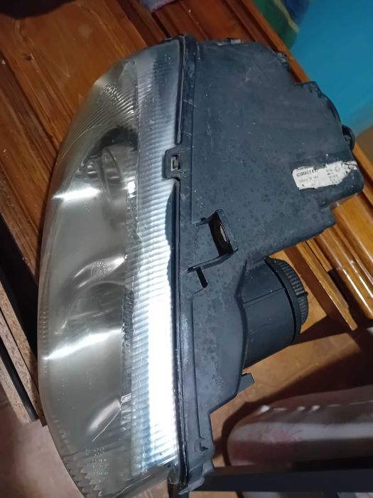 Farol xenon Alfa romeu 156