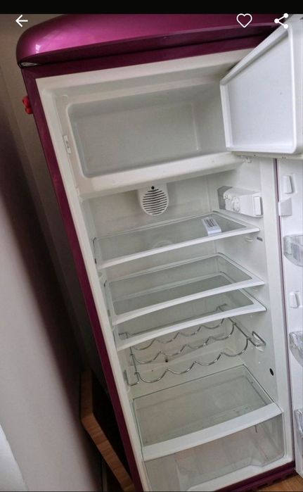 Lodówka Gorenje w stylu Retro ,różowy kolor