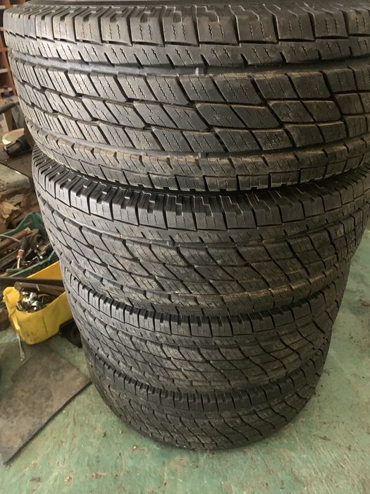 Шини TOYO з дисками 31/10,50/R15