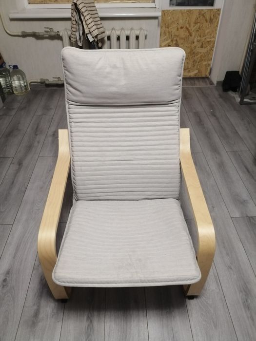 Кресло IKEA серии ПОЭНГ.