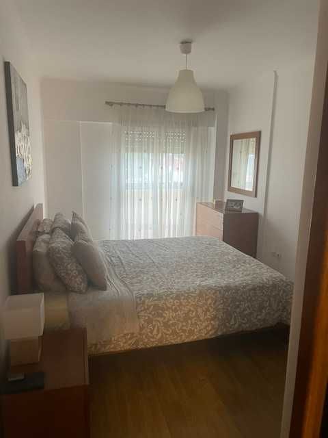 T3 Mobilado em Vialonga | 110 m² | 2 WC | Pronto a habitar