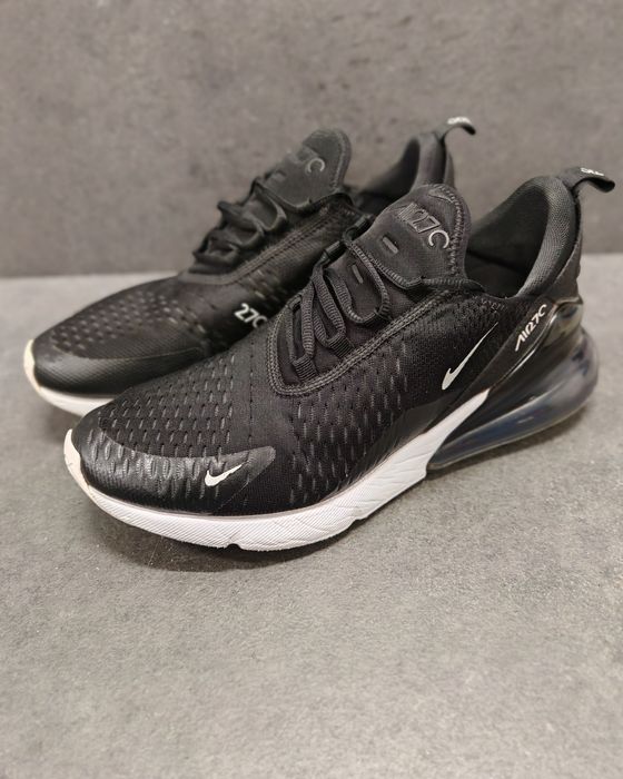 Nike air max 270 r. 44