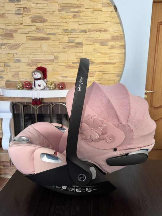 Cybex автокрісло