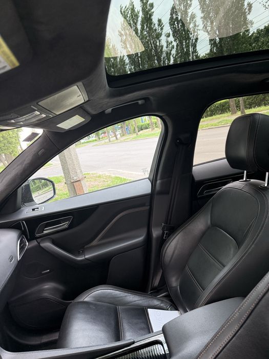 Продам свій Ягуар F-Pace 2019 року
