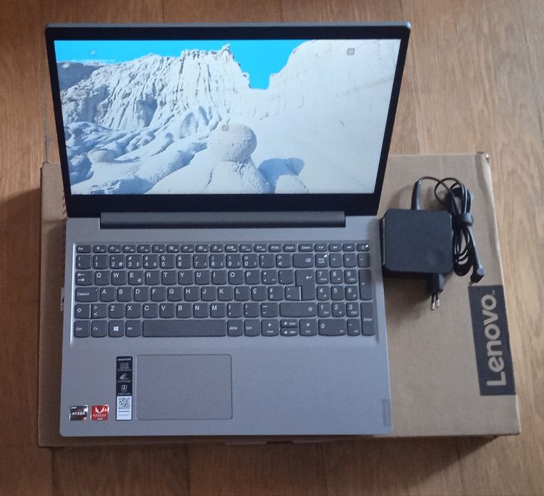 Lenovo ideapad S145 ...COM AVARIA...