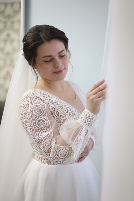 Весільня сукня колір айворі