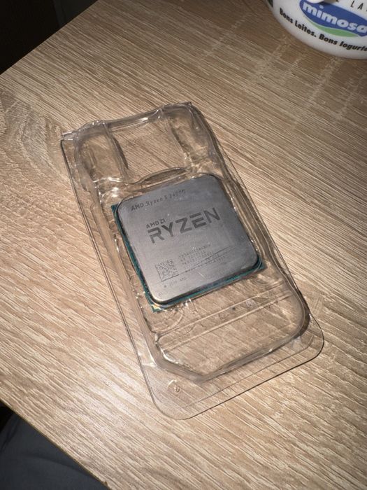 Amd Ryzen 5 3400G Como novo