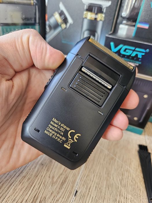 Шейвер бритва для бороды VGR 353 для гоління  бороди  тример дорожний