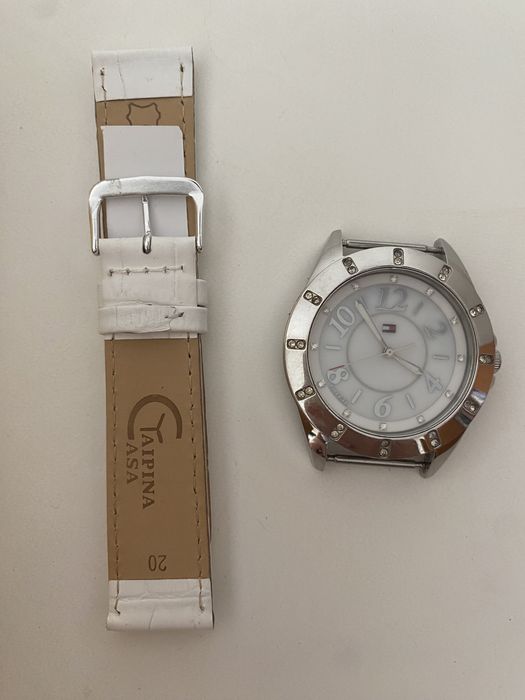 Relógio Tommy Hilfiger com bracelete de pele nova