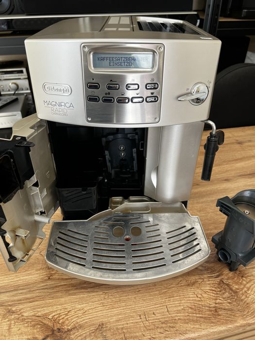 #2194 DeLonghi Magnifica Rapid Cappuccino – automat do kawy