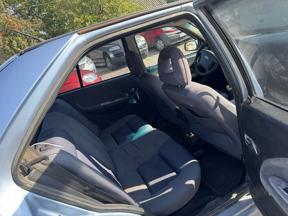 автомобіль продаж