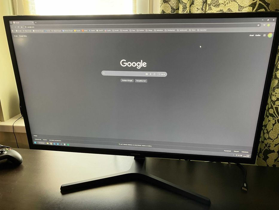 Monitor SAMSUNG 4k 32” UJ59 (U32J590UQU) - jak nowy