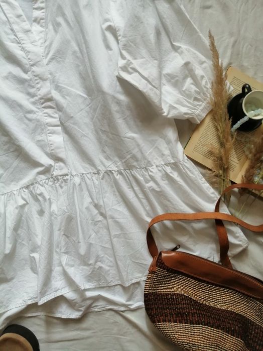 Белое платье H&m  пышные рукава