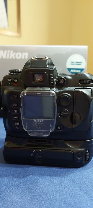 Nikon Digital SLR D100 com equipamento