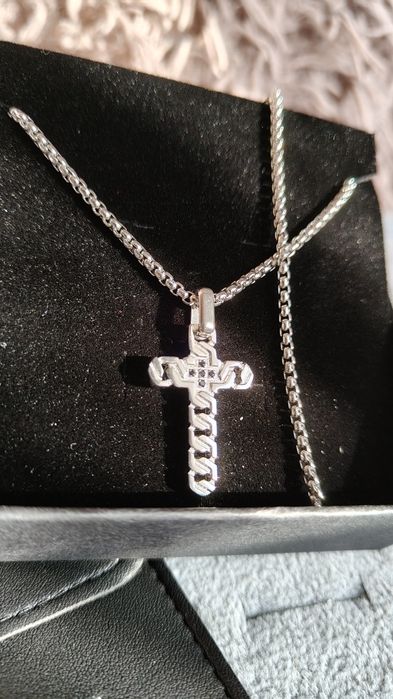 Wisiorek krzyż męski, prezent