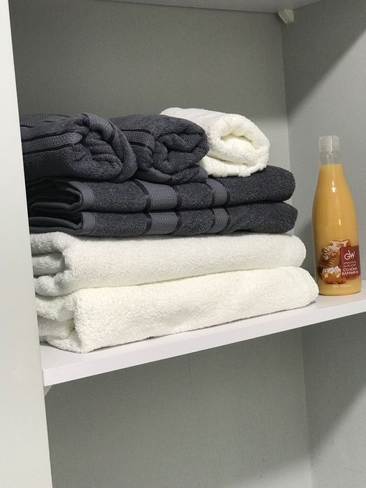 Квартира біля озера з круговою терасою та власною парковкою