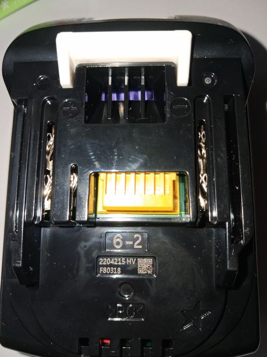 Продам аккумулятор Макита.