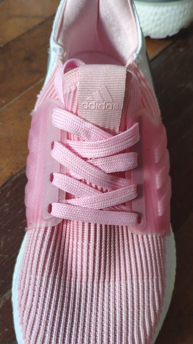Кросівки жіночі рожеві літні Ultra boost