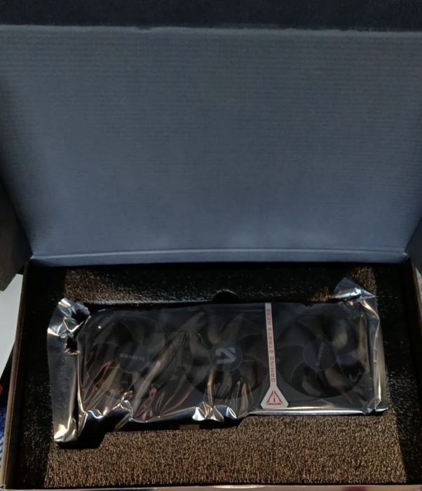 Gigabyte nowe 16 GB RX 9070  XT