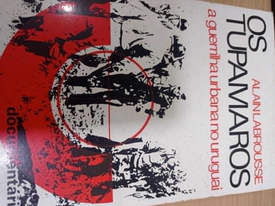 vendo livro  Os tupamaros  guerrilha urbana no Uruguai