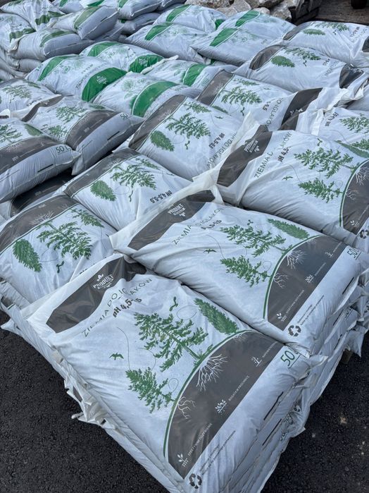 Ziemia uniwersalna, do iglaków, kompost opakowania 25kg 50L, 60L