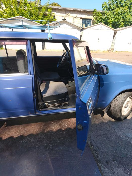 Автомобіль ВАЗ 2107