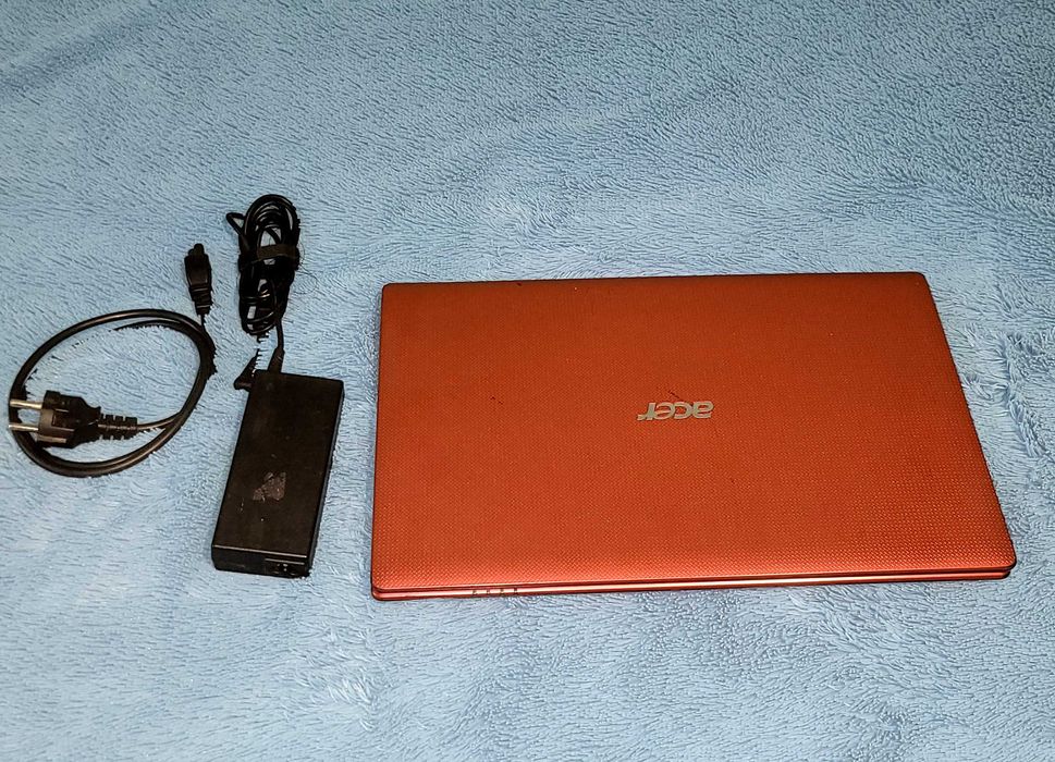 Ноутбук Acer Aspire 5560