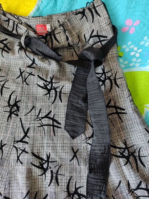 Spódnica elegancka w kratkę r 36 Vanessa