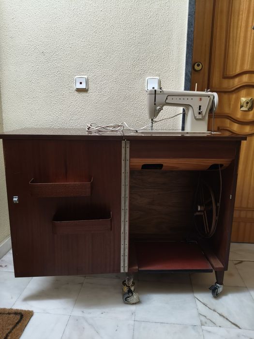 Máquina de costura Singer