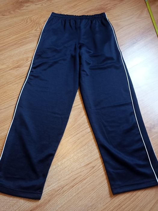 Spodnie dresowe zara 152 nowe z lampasem