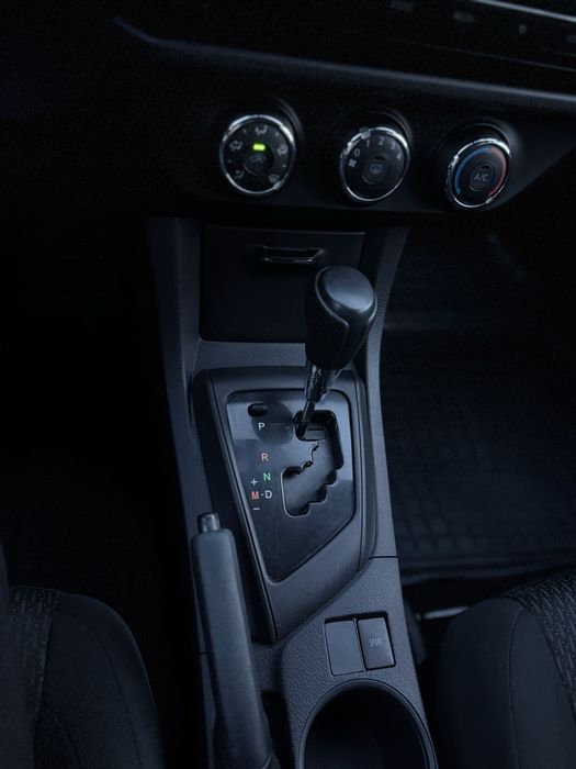 Toyota corolla 1.6 Автомат симейная машина