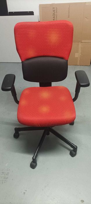 Cadeira de Escritório Ergonómica