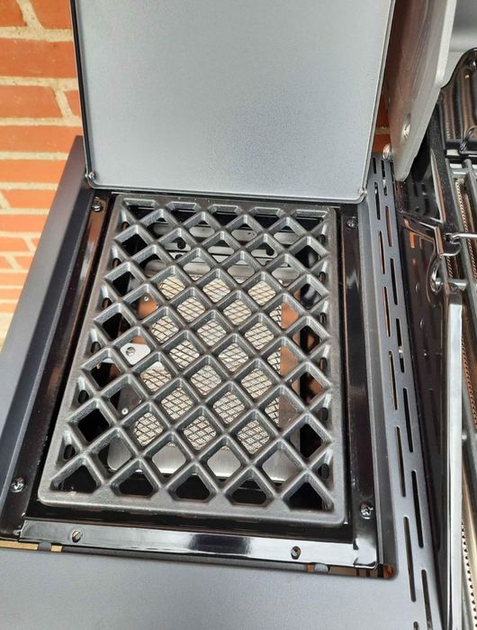 Grill gazowy CharBroil Performance Power Edition 3 ni e Neptun Weber