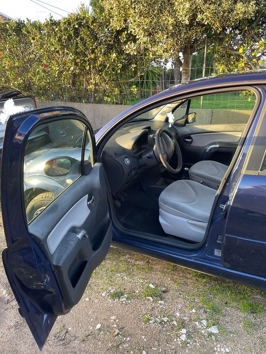 Citroën C3 1.4 Gasolina 2002 – Inspeção válida