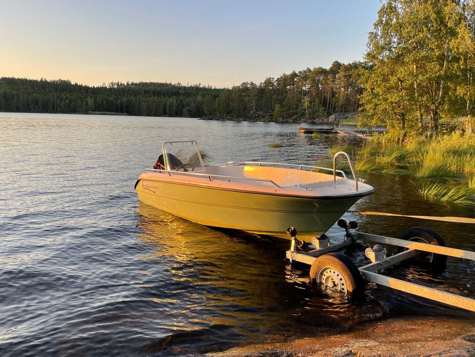 Łódź Crescent 480 Solo z 1999 roku + silnik Mercury 60HP (1999)