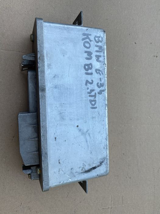 BMW E34 modul sterownik ABS  0.265.103.047