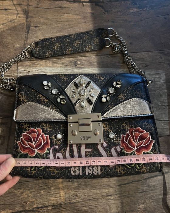 Torebka guess haft koraliki