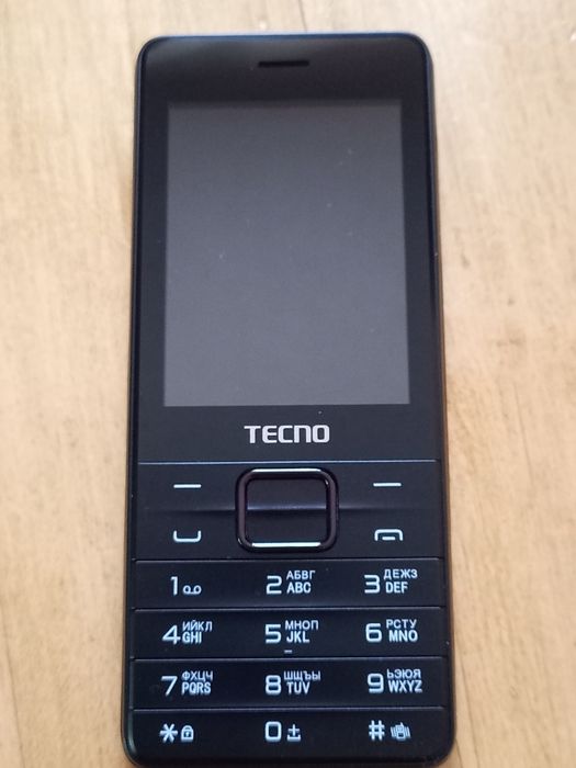 Мобильный телефон кнопочный