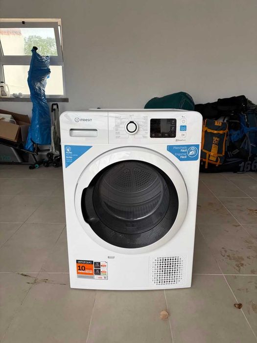 máquina de secar roupa