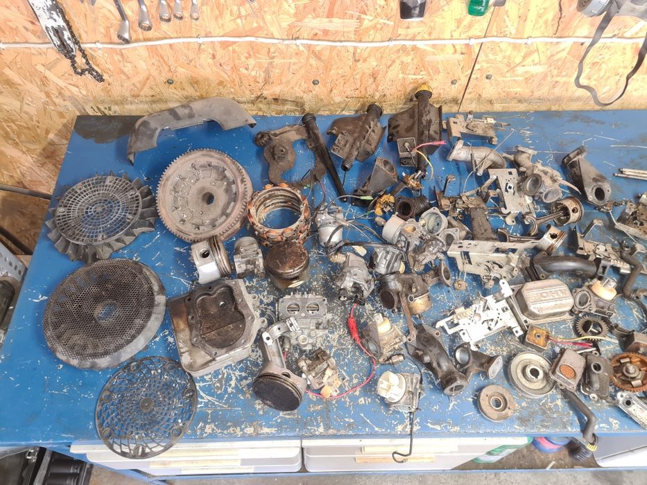 Gaznik alternator kruciec wiatrak czesci briggs and Stratton